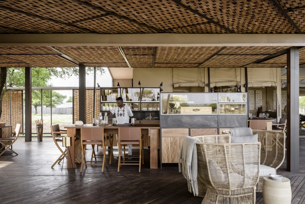 Sabora Tented Camp in der Serengeti: Ein exklusives Safari-Erlebnis inmitten der Wildnis